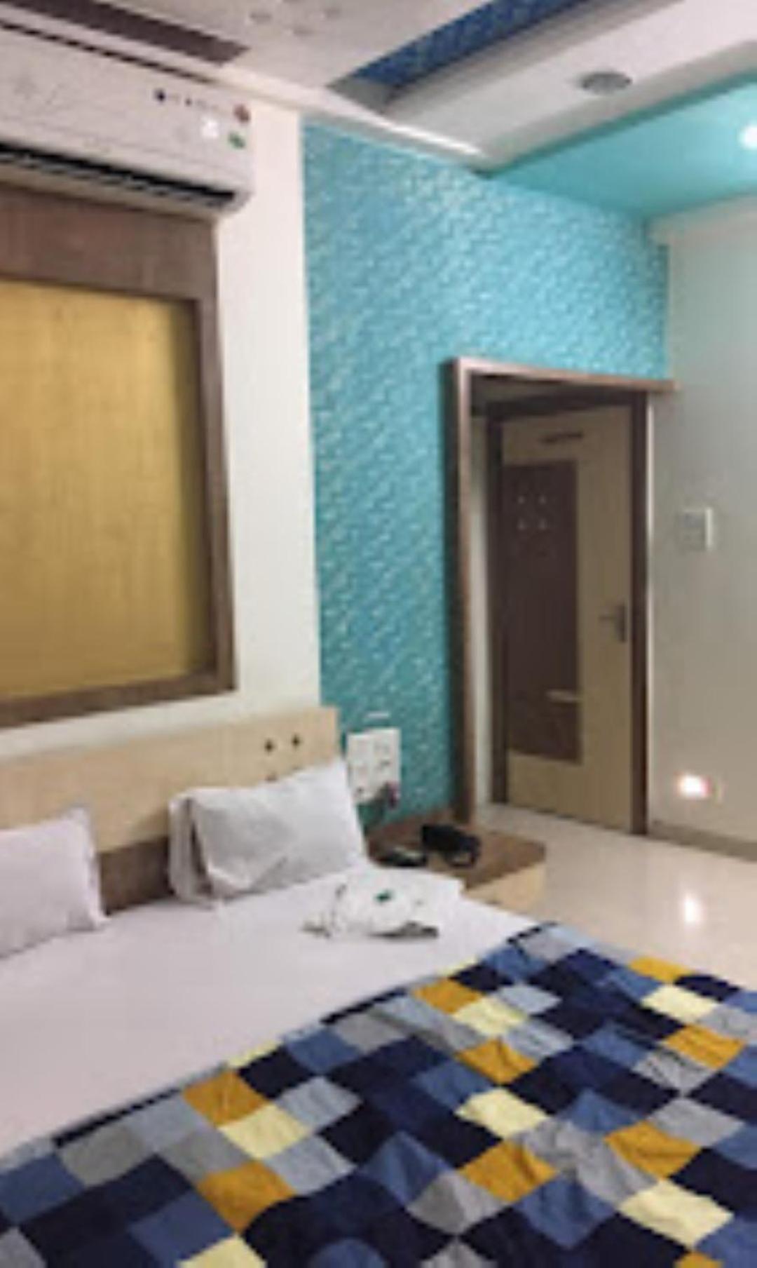 Hotel Rasraj , Dhule Εξωτερικό φωτογραφία